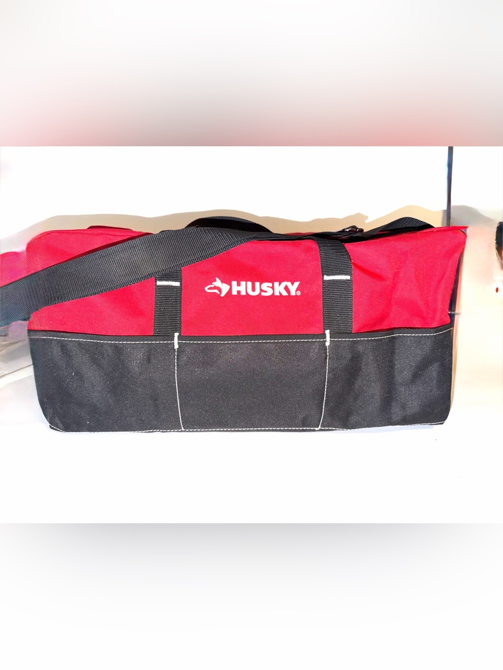Husky 18 in. Husky 8 Pocket Zippered Tool Bag